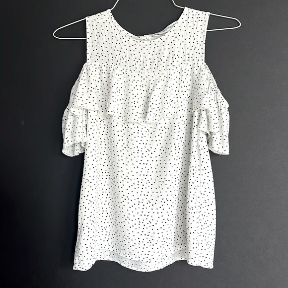 Cute polka dot off white and black bare shoulder top size small scoop neck - Picture 3 of 9